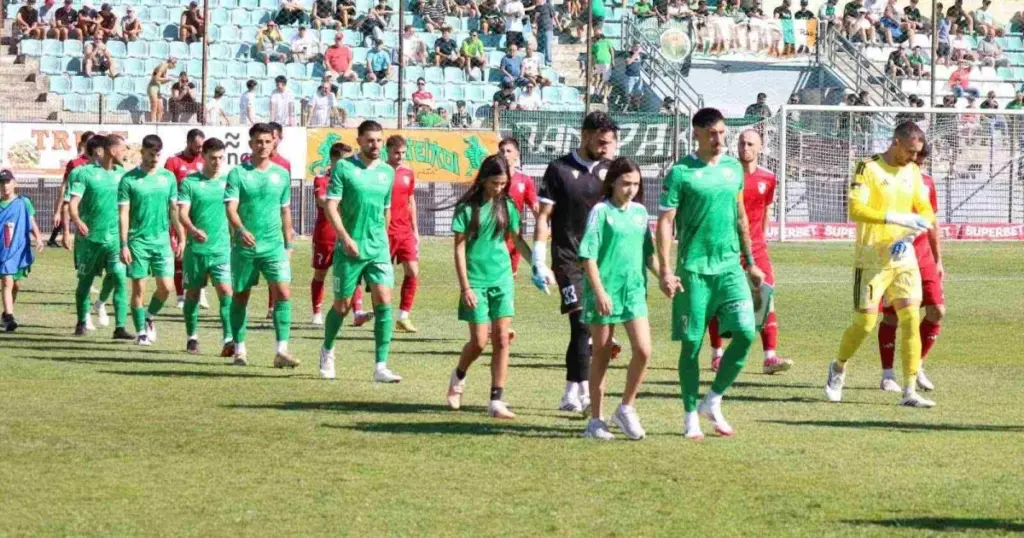 Πανθρακικός – Πύργος 0-0: Χωρίς σκορ η πρεμιέρα της Superbet League 2